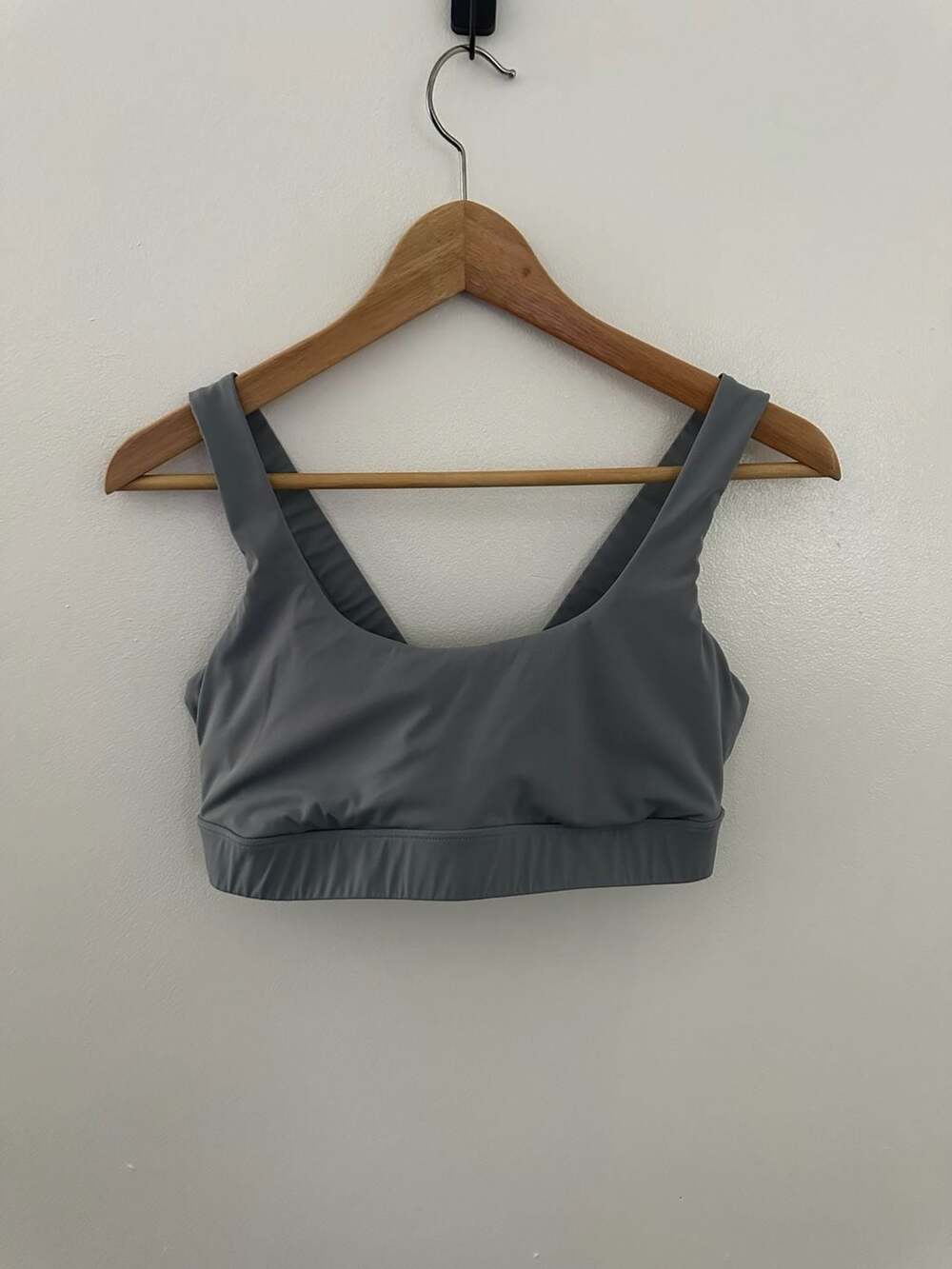 Vuori Yosemite Sports Bra — Blue-Grey Strappy Back, Size M